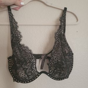 Victoria's Secret Very Sexy Unlined Plunge Lace Bra